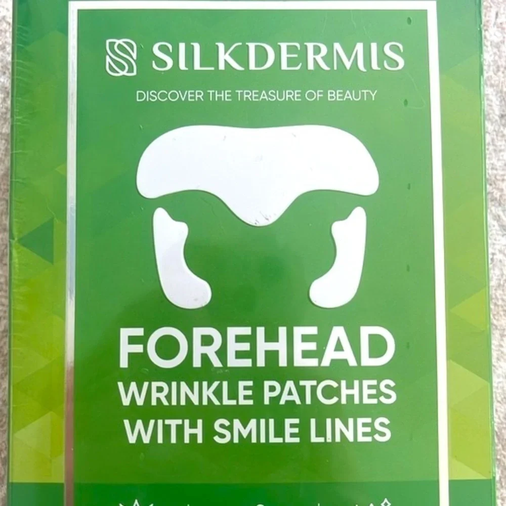 Brand New Forehead Wrinkle Treatment Patches Smile Line Aloe Collagen Vitamin E